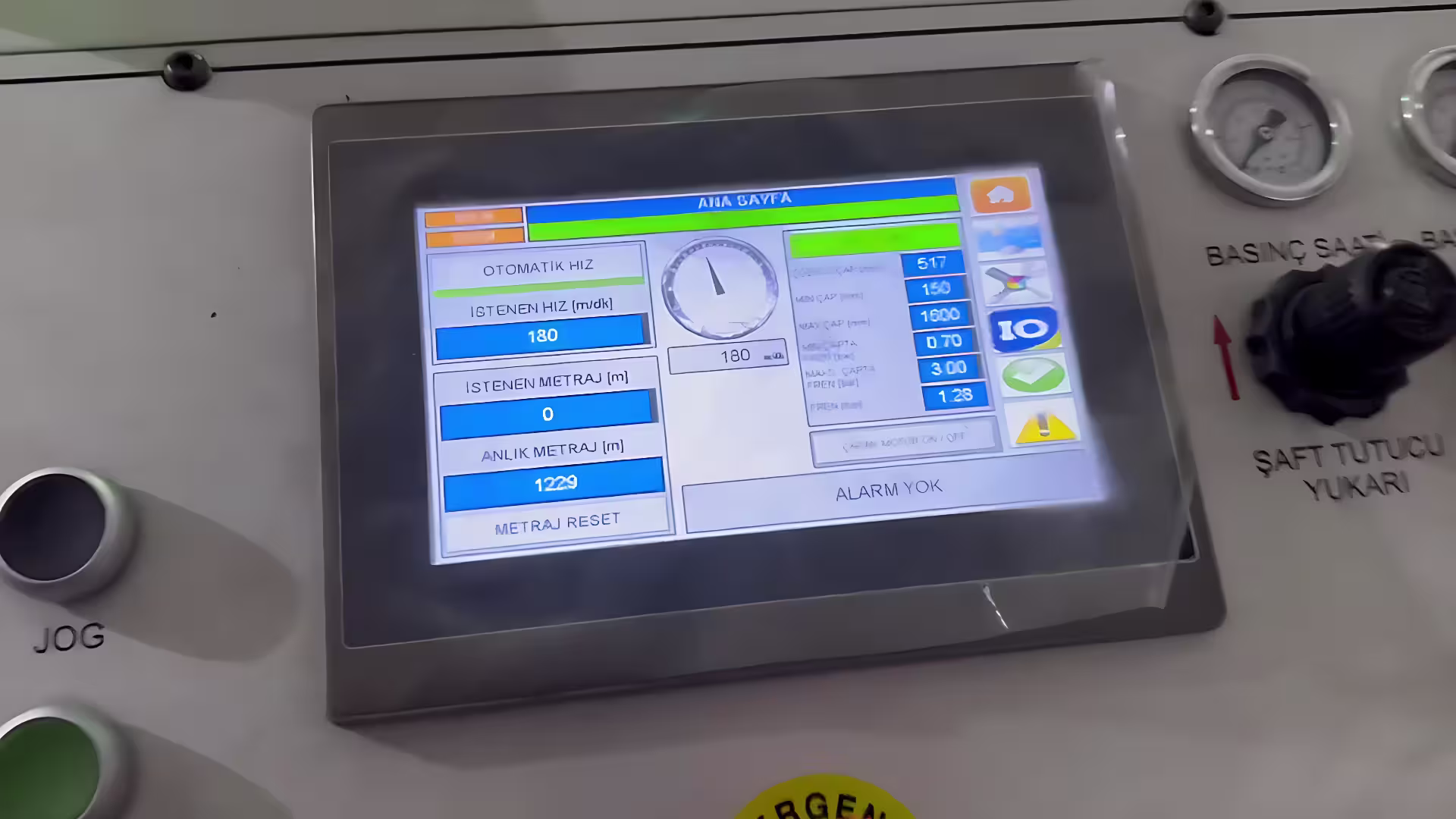 Jumbo bobin dilimleme makinesinin dokunmatik ekranı