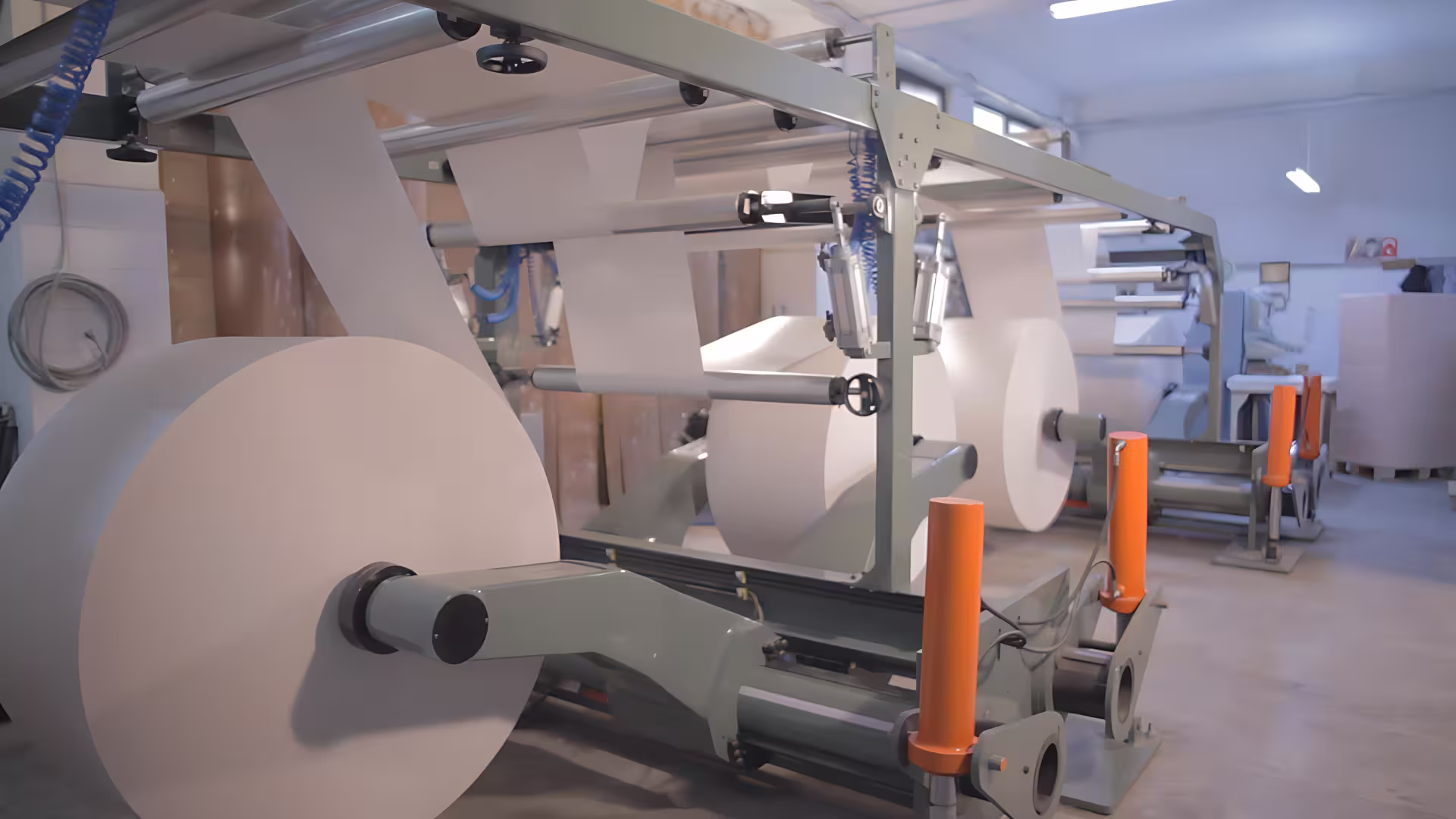 Four rolls unwind stand of paper sheeter machine